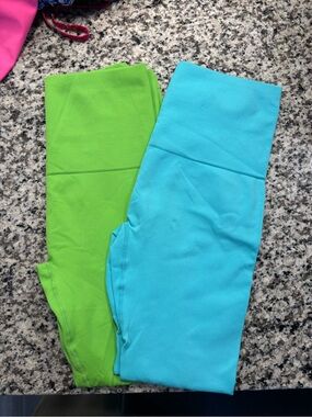 High-Rise belly compression Workout Leggings in Bright Green & Aqua